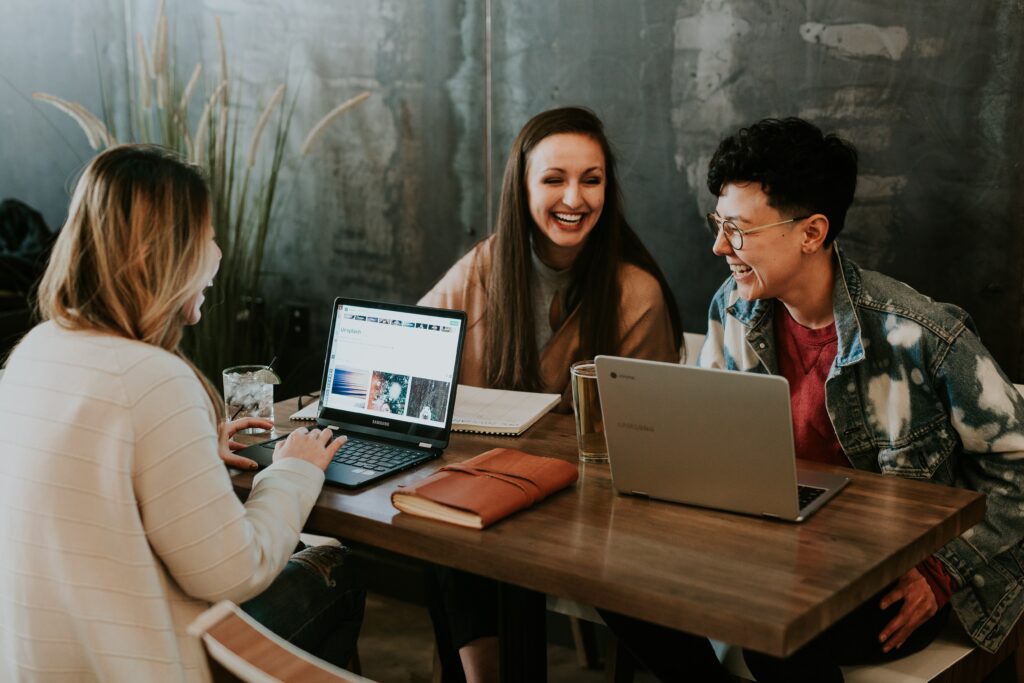 Having a best friend at work can increase employee happiness and performance, but remote working is making it more difficult to create these relationships. Check out how your company could help.