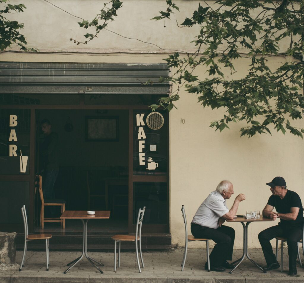 We love creating intergenerational friendships at BuddyHub. So thanks to our friends at Aging 2.0 for highlighting this great article on the benefits they bring.